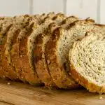 Co se děje s tělem, když jíte celozrnný chléb: vysvětlení